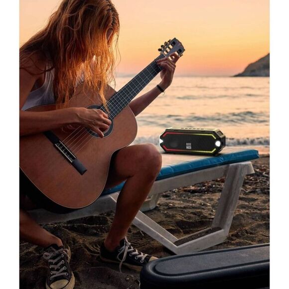 Altec Lansing -  HydraJolt Bluetooth Speaker - Mint Mint - Picture 9 of 10